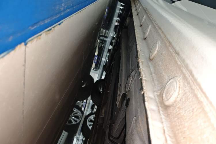 Used Bestune B70 2025 Dragon Edition 1.5T Quality Enjoyment Model Left Side Sill