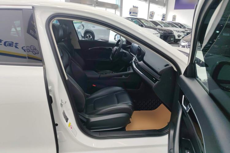 Used Bestune B70 2025 Dragon Edition 1.5T Enjoyment Model Right Front Seat