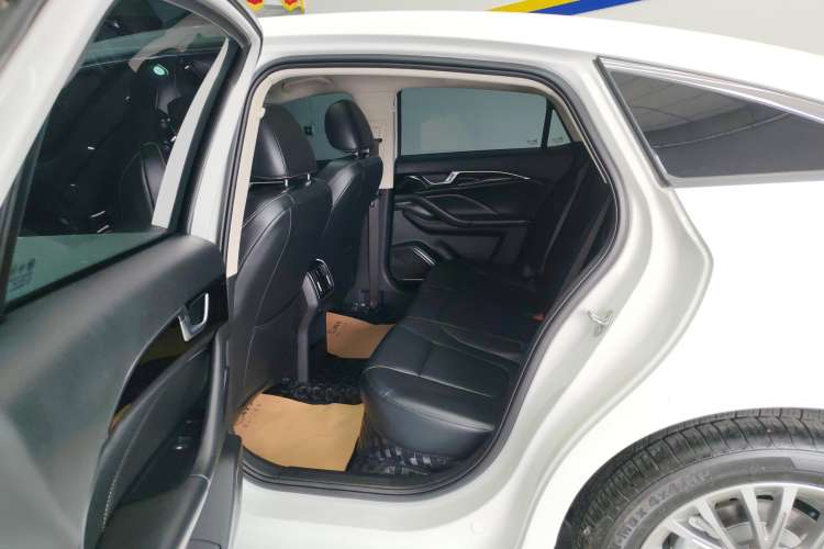 Used Bestune B70 2025 Dragon Edition 1.5T Enjoyment Model Right Rear Seat