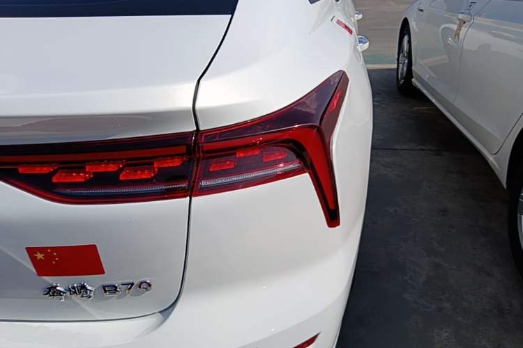Used Bestune B70 2025 Dragon Edition 1.5T Quality Enjoyment Model Right Rear Taillight