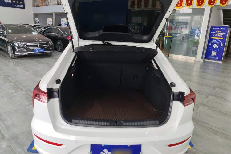 Used Bestune B70 2025 Dragon Edition 1.5T Enjoyment Model Trunk