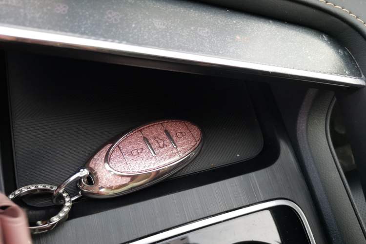 Used Bestune B70 2025 Dragon Edition 1.5T Enjoyment Model Vehicle Key