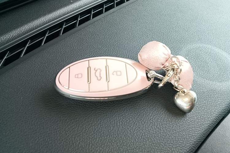 Used Bestune B70 2026 Longyao Edition 1.5T Quality Enjoyment Customized Vehicle Key
