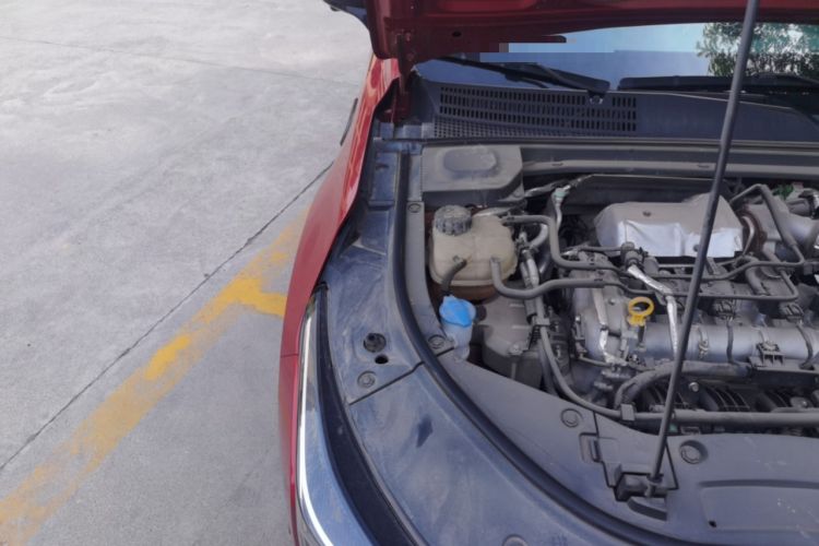 Used Bestune B70S 2022 2.0T War God King Engine Bay Right