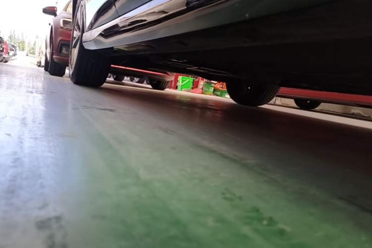 Used Bestune B70S 2022 1.5T Smart Trend Leader Right Side Sill