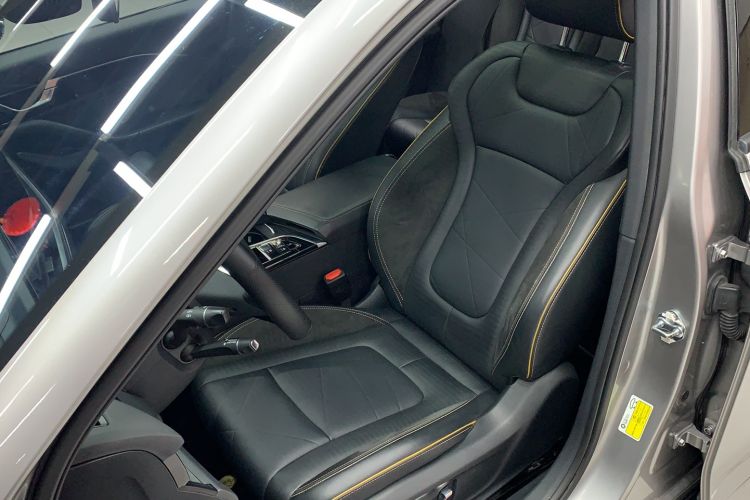 Used Bestune B70S 2022 2.0T War God King Left Front Seat