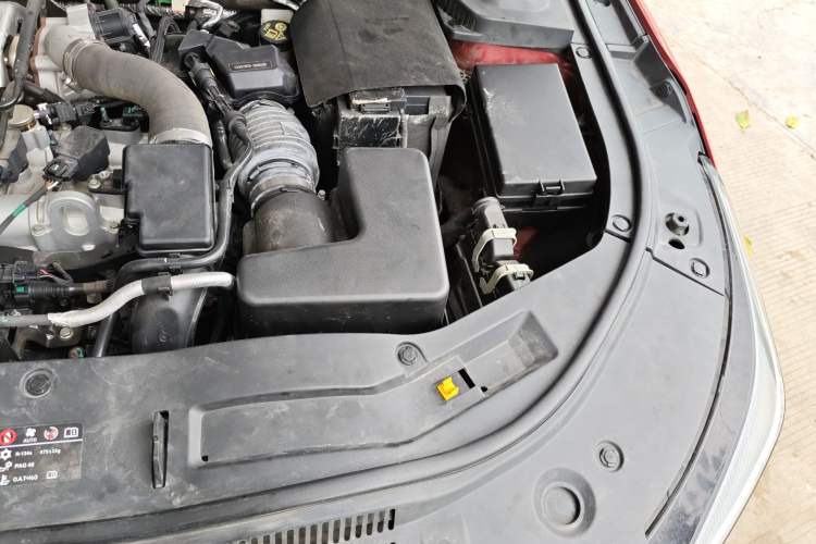 Used Bestune B70S 2022 2.0T War God King Engine Bay Left