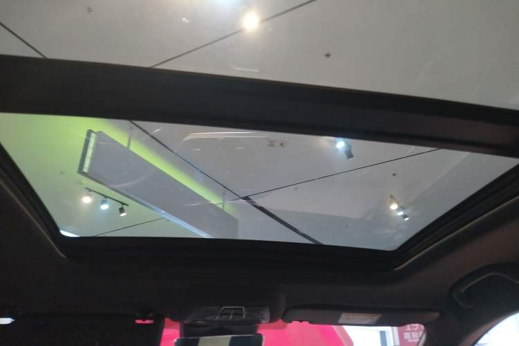 Used Bestune B70S 2022 2.0T War God King Headliner