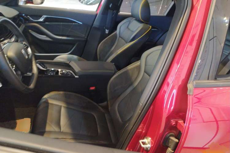 Used Bestune B70S 2022 2.0T War God King Left Front Seat