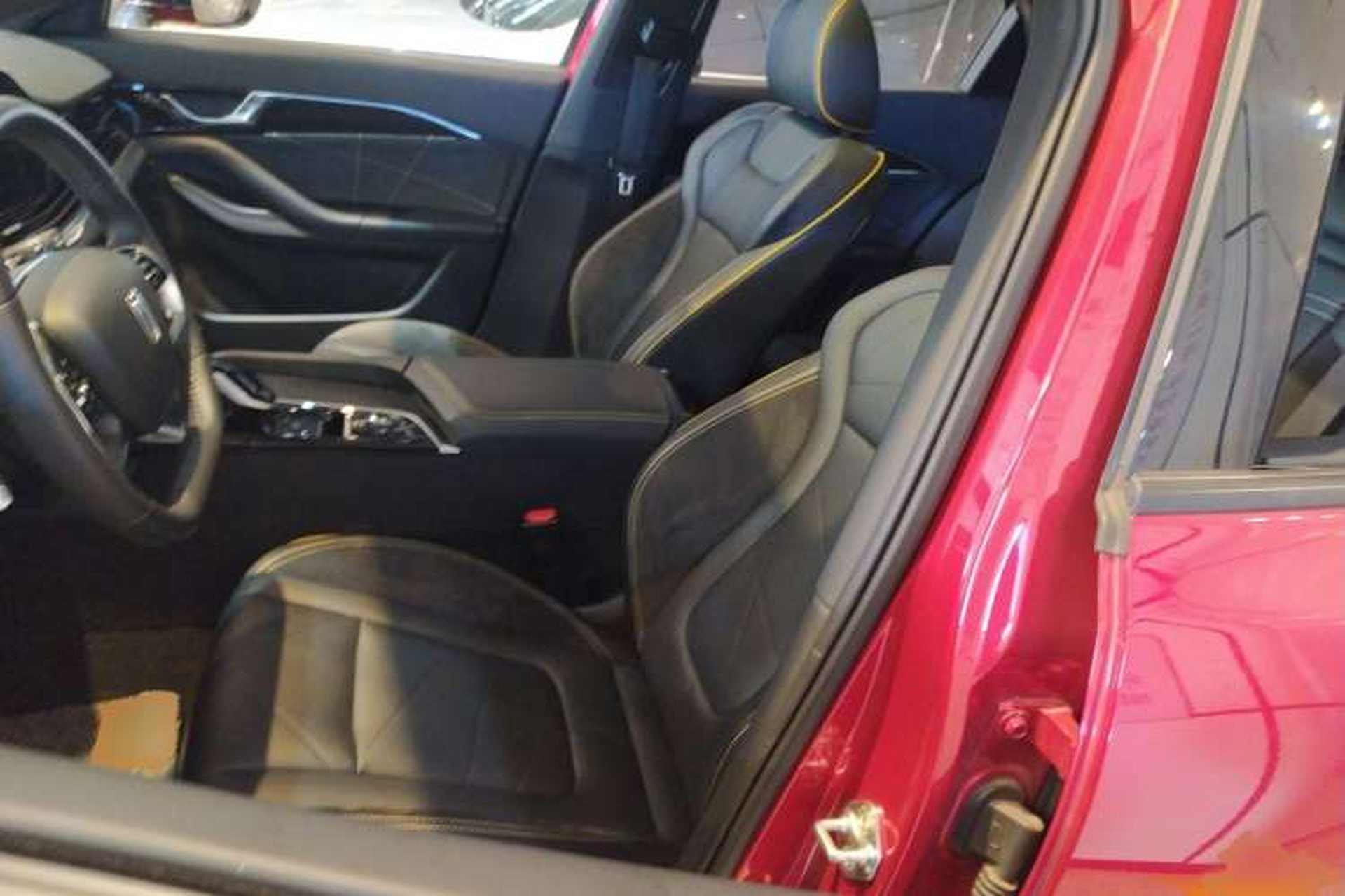 Used Bestune B70S 2022 2.0T War God King Left Front Seat