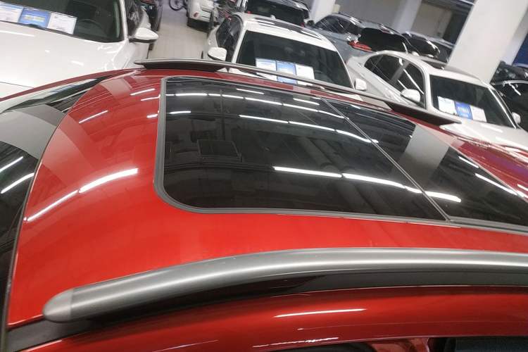 Used Bestune B70S 2022 2.0T War God King Roof