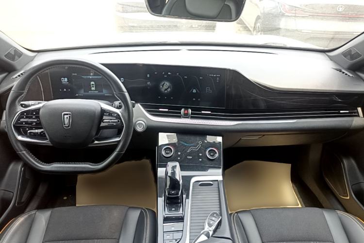 Used Bestune B70S 2022 1.5T Smart Trend Leader Center Console
