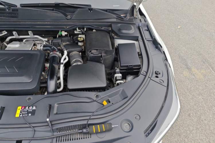 Used Bestune B70S 2022 1.5T Smart Trend Leader Engine Bay Left