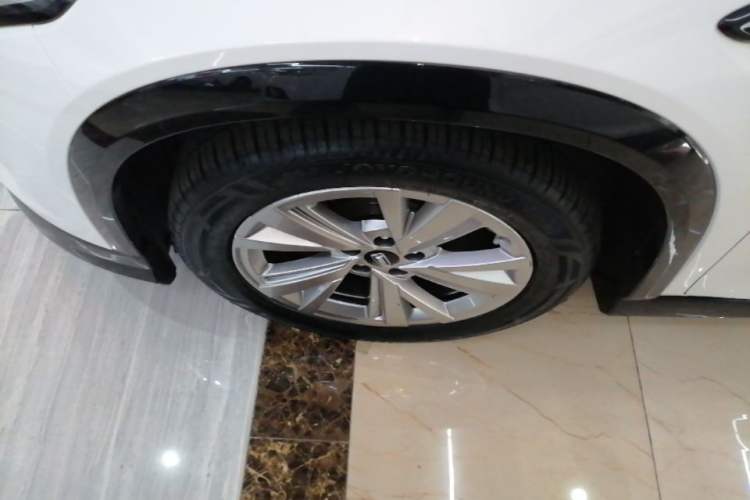 Used Bestune B70S 2022 1.5T Smart Trend Leader Left Front Wheel Hub