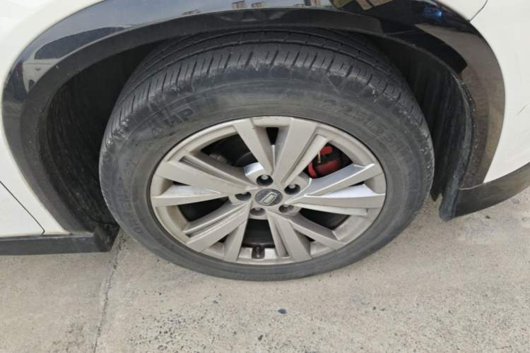 Used Bestune B70S 2022 1.5T Smart Trend Leader Right Front Wheel Hub