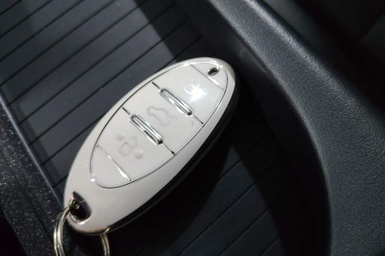 Used Bestune B70S 2022 1.5T Smart Trend Leader Vehicle Key