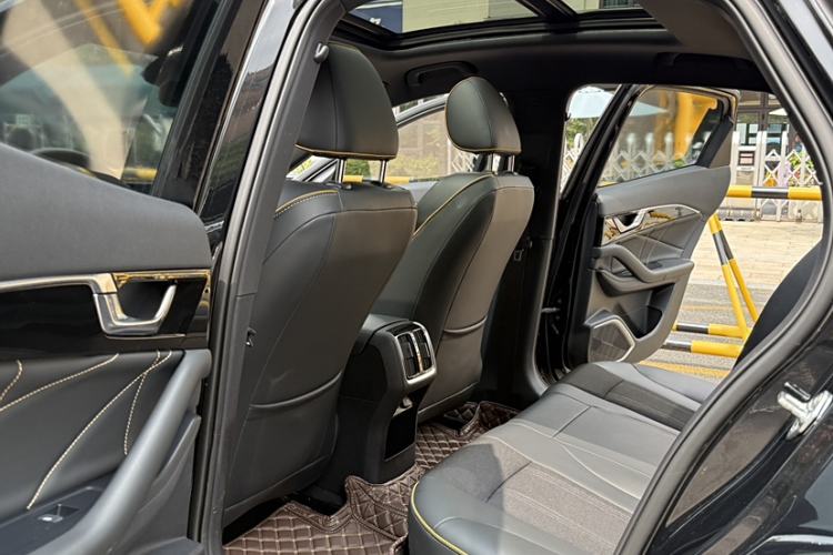 Used Bestune B70S 2023 1.5T All-Around Defender Interior 3