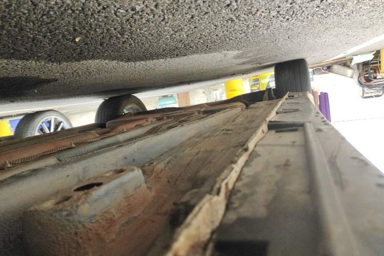 Used Bestune B70S 2023 1.5T All-Around Defender Right Side Sill