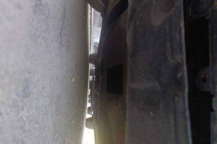 Used Bestune B90 2012 2.0L automatic comfort version Chassis Front