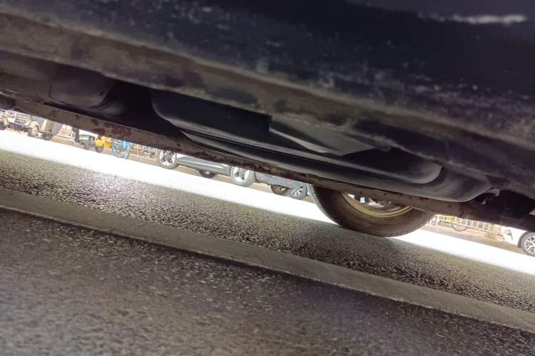 Used Bestune B90 2012 2.0L Automatic Luxury Edition Chassis Front Left