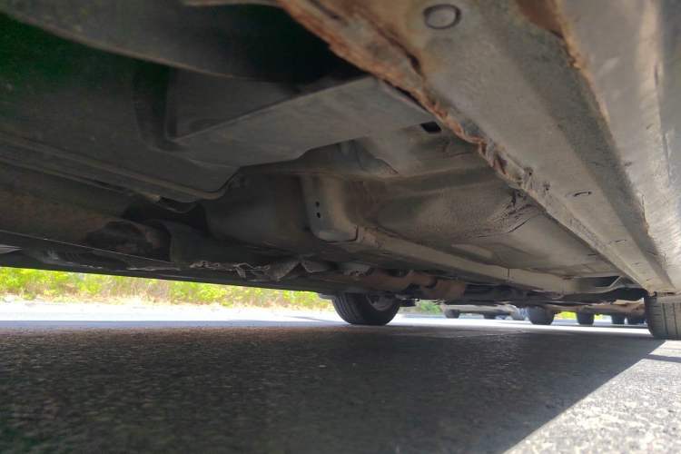 Used Bestune B90 2012 2.0L automatic comfort version Chassis Rear Right