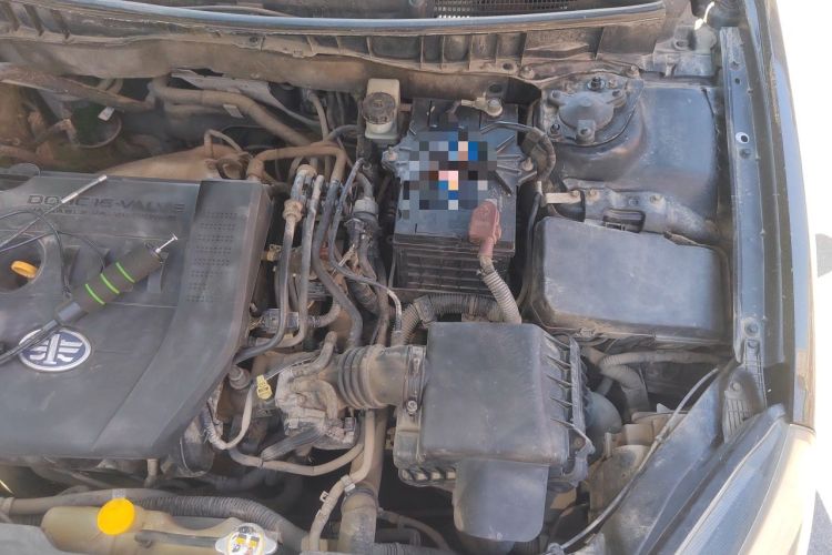 Used Bestune B90 2012 2.0L automatic comfort version Engine Bay Left