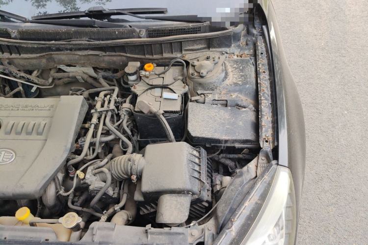 Used Bestune B90 2012 2.0L Automatic Luxury Edition Engine Bay Left
