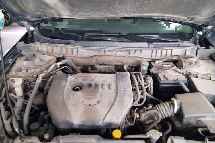 Used Bestune B90 2012 2.0L Automatic Luxury Edition Engine Bay