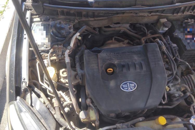 Used Bestune B90 2012 2.0L automatic comfort version Engine Bay Right