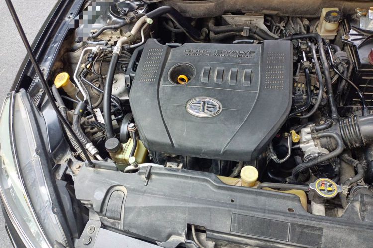 Used Bestune B90 2012 2.0L Automatic Luxury Edition Engine Bay Right