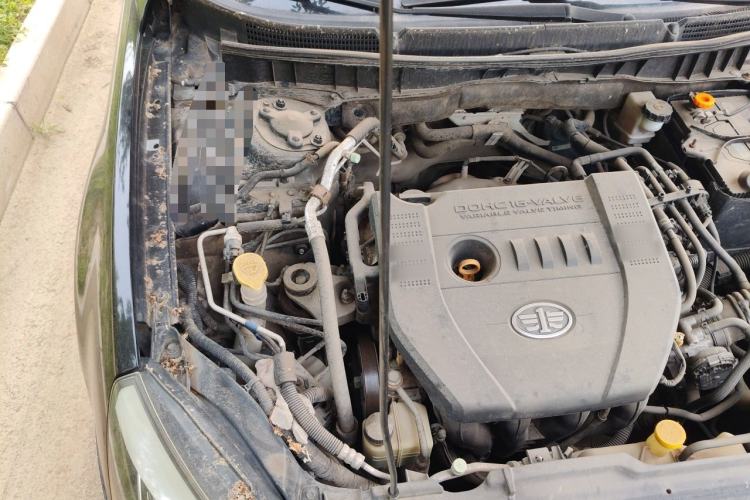 Used Bestune B90 2012 2.0L Automatic Luxury Edition Engine Bay Right