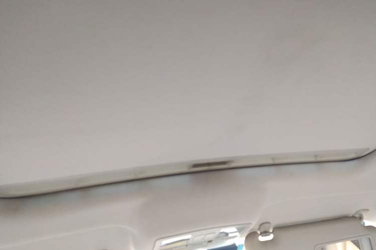 Used Bestune B90 2012 2.0L Automatic Luxury Edition Headliner