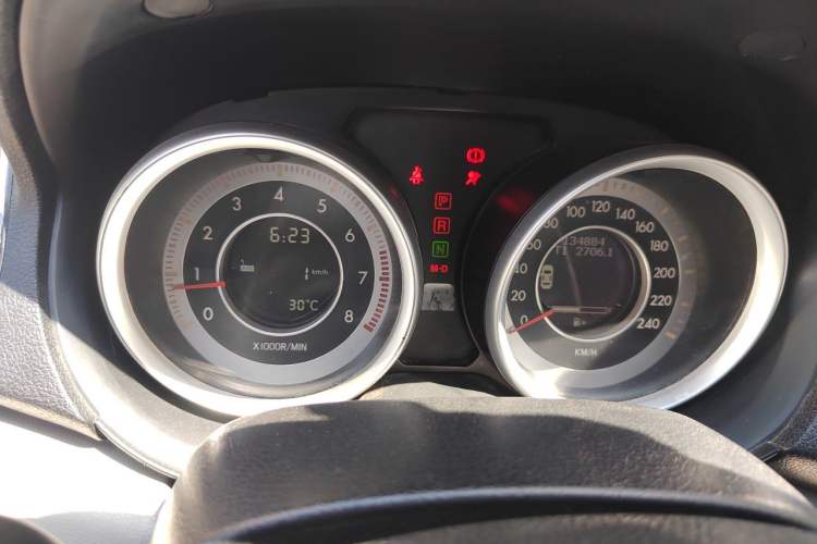 Used Bestune B90 2012 2.0L automatic comfort version Instrument Cluster
