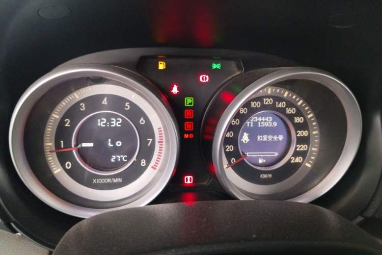 Used Bestune B90 2012 2.0L Automatic Luxury Edition Instrument Cluster