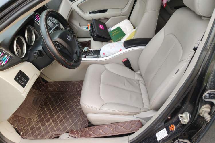 Used Bestune B90 2012 2.0L Automatic Luxury Edition Left Front Seat