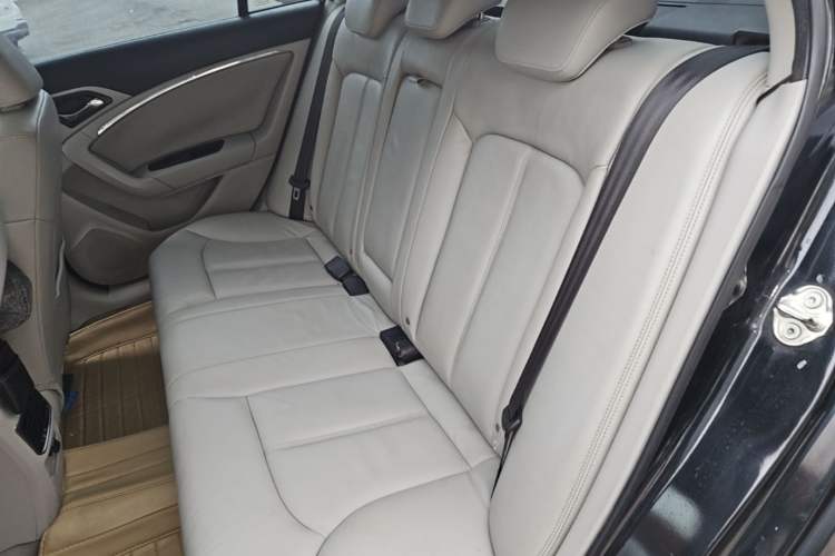 Used Bestune B90 2012 2.0L Automatic Luxury Edition Left Rear Seat