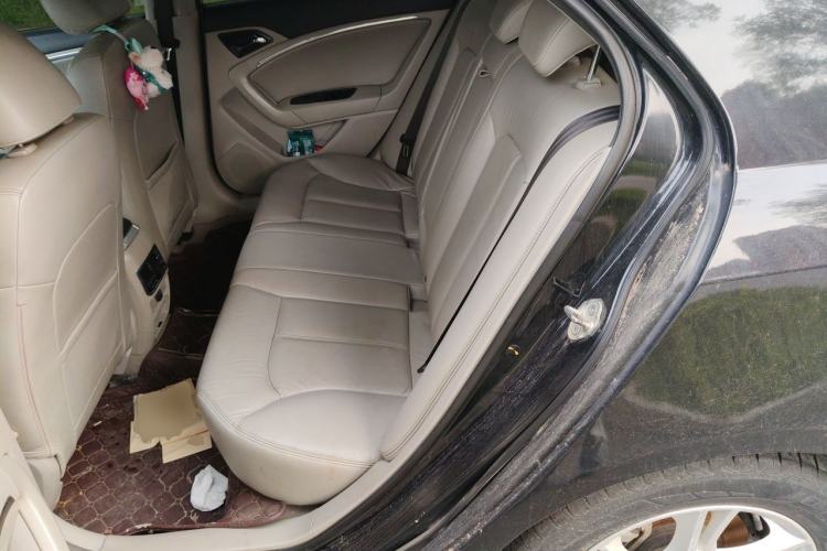 Used Bestune B90 2012 2.0L Automatic Luxury Edition Left Rear Seat