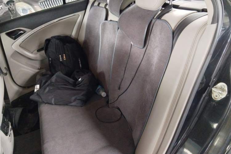 Used Bestune B90 2012 2.0L Automatic Luxury Edition Left Rear Seat