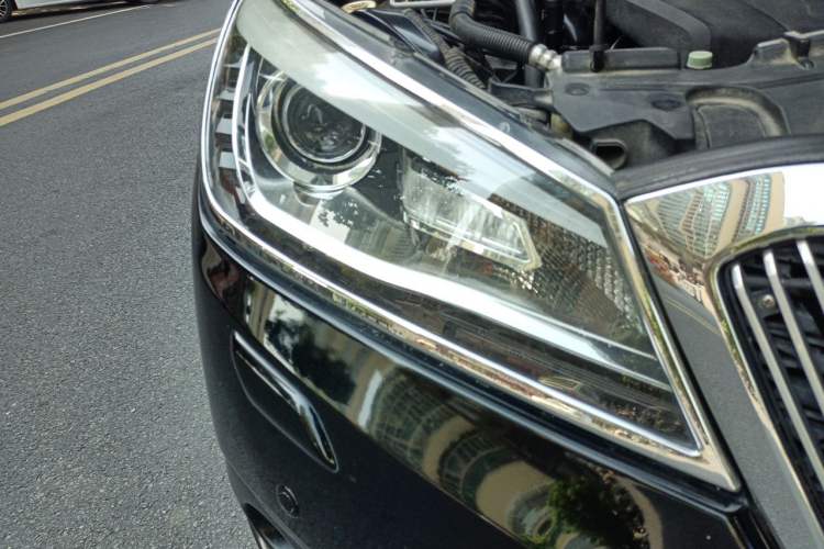 Used Bestune B90 2012 2.0L Automatic Luxury Edition Right Front Headlight