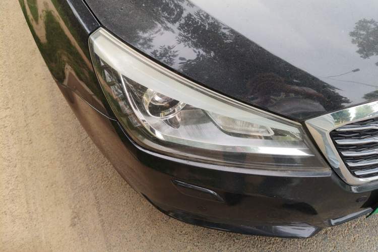 Used Bestune B90 2012 2.0L Automatic Luxury Edition Right Front Headlight