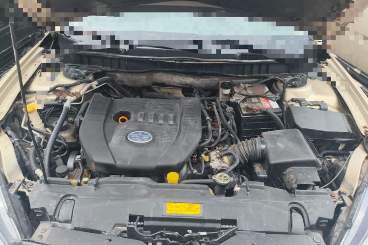 Used Bestune B90 2012 2.0L automatic comfort version Engine Bay