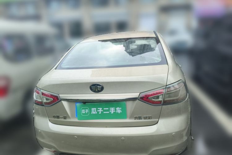 Used Bestune B90 2012 2.0L automatic comfort version Rear