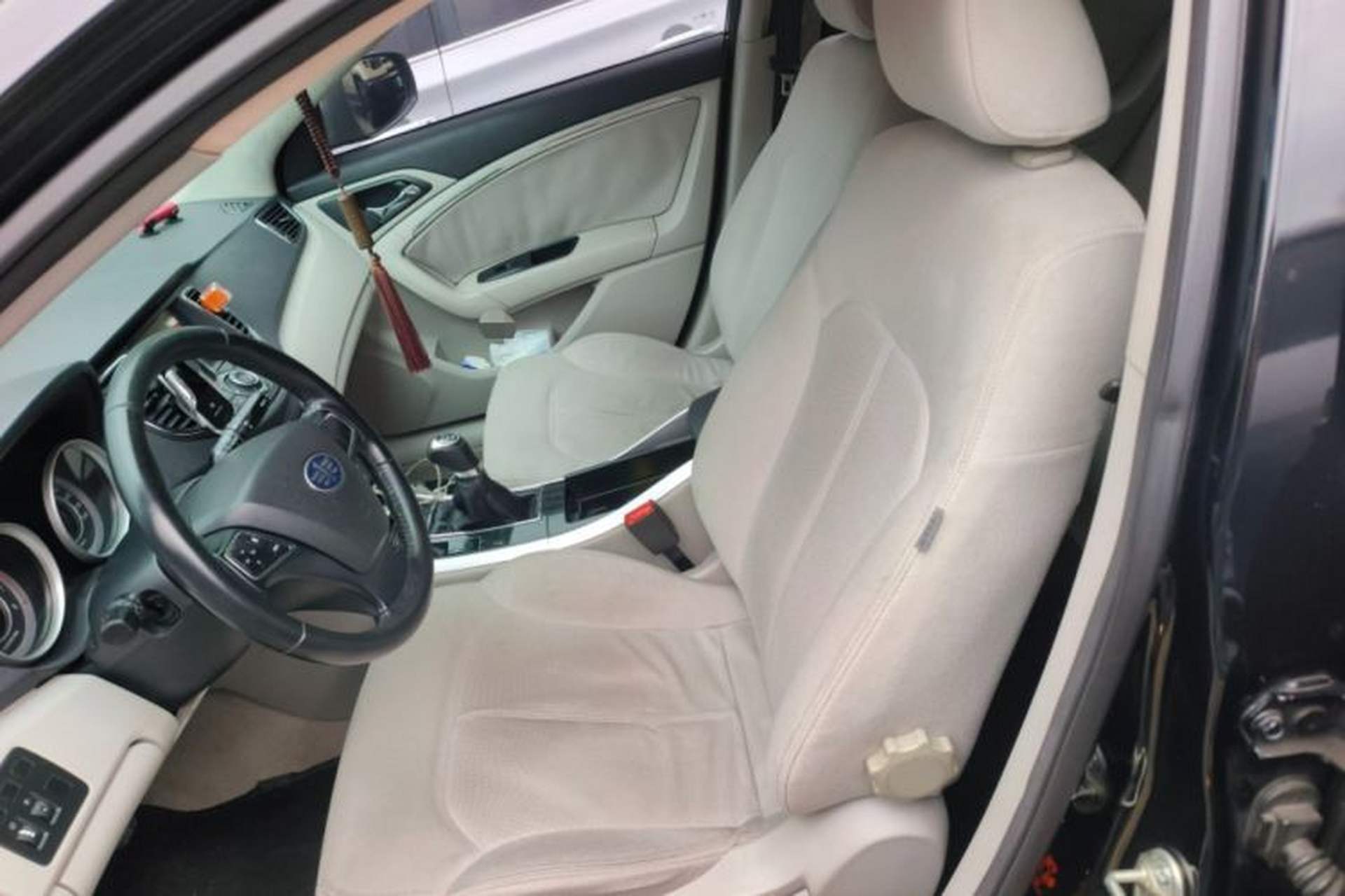 Used Bestune B90 2012 2.0L manual Comfort trim level Left Front Seat