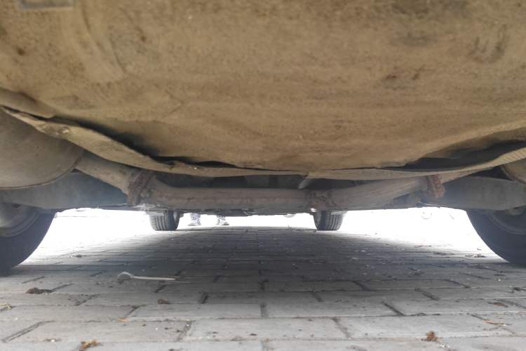 Used Bestune B90 2012 2.0L manual Comfort trim level Chassis Rear