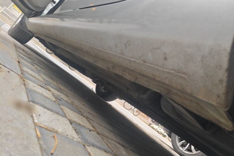 Used Bestune B90 2012 2.0L manual Comfort trim level Chassis Rear Left