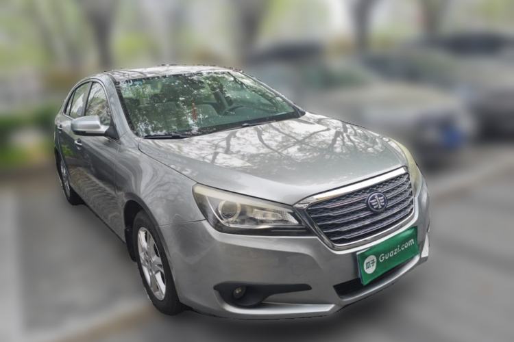 Used Bestune B90 2012 2.0L manual Comfort trim level Front Right 45 Deg