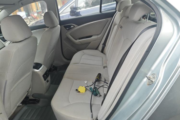 Used Bestune B90 2012 2.0L manual Comfort trim level Left Rear Seat