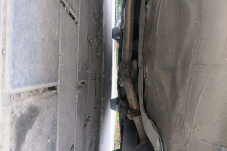 Used Bestune B90 2012 2.0L automatic navigation version Chassis Rear