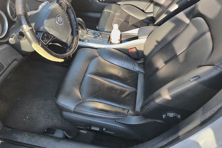Used Bestune B90 2012 2.0L Automatic Luxury Edition Left Front Seat