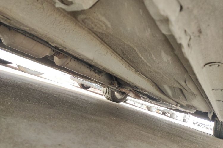 Used Bestune B90 2014 1.8T Automatic Luxury Model Chassis Front Left